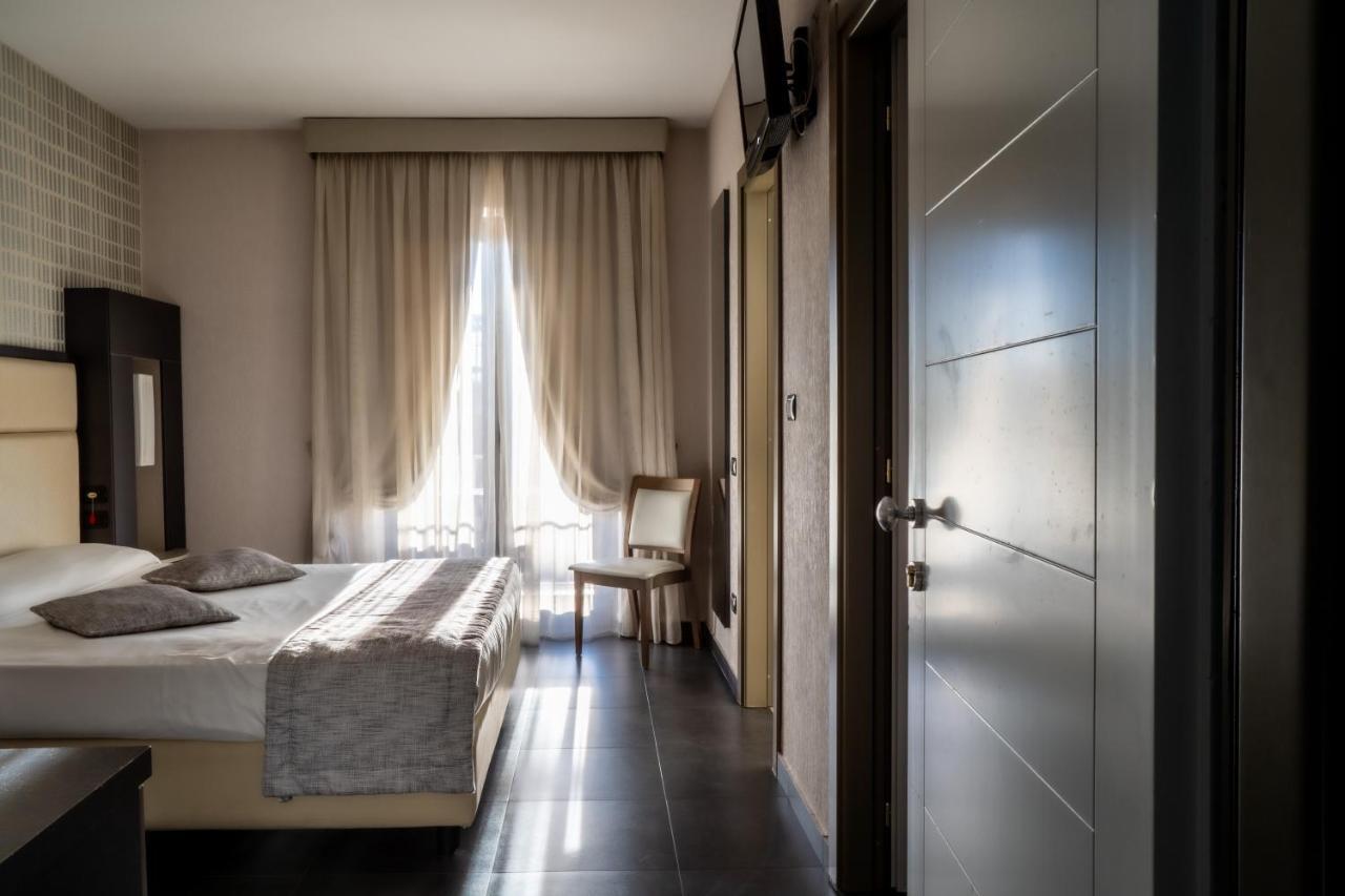 Premiere Hotel Varcaturo