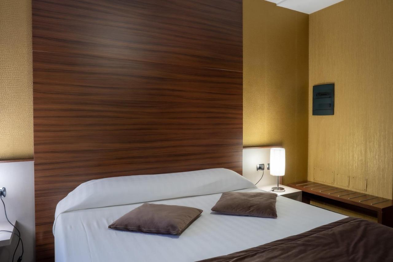 Premiere Hotel